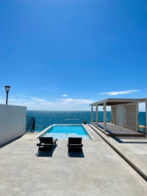 Balcony/Terrace, Beach, Pool view, Sea view, Swimming pool