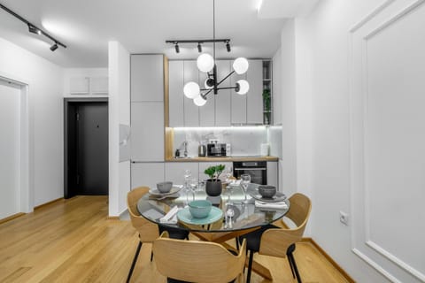 Living room, Dining area, kitchen