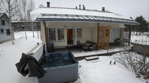 Property building, Pool view