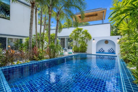 Garden, Swimming pool