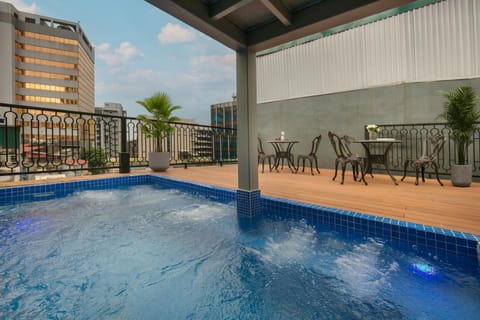 Pool view, Swimming pool