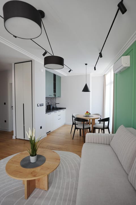 Kitchen or kitchenette, Living room, Dining area