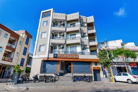 Property building, Facade/entrance