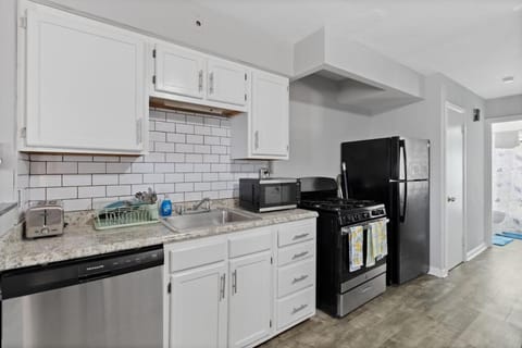 Luxury room in Cincinnati Apartment in Cincinnati