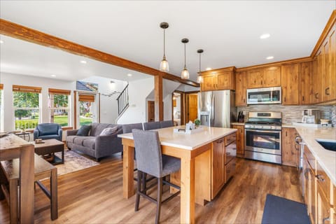 Boat on Lake Pend Oreille Ski at Schweitzer House in Dover