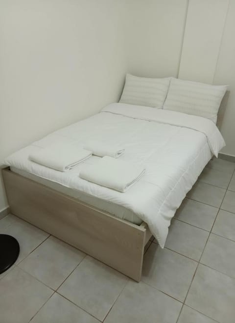 Modern 1BD Kallithea Home with Patio Apartment in Kallithea