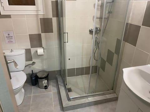 Relaxing Flat by Stavros Niarchos Park Apartment in Kallithea