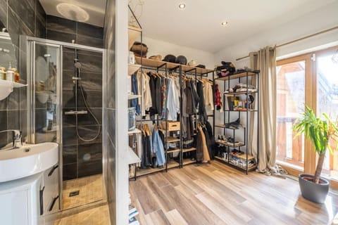 Shower, Bed, Bedroom