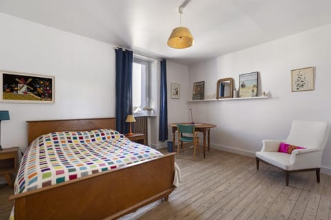 Living room, Bedroom