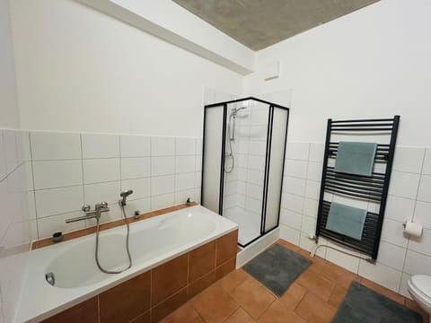 Shower, Bathroom, Bath