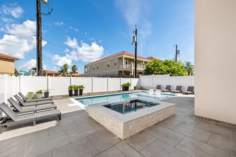 Miramar House, 120 E, Constellation home House in South Padre Island