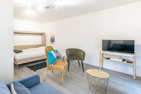 M061 Marquer Joli Studio chaleureux Apartment in Annemasse