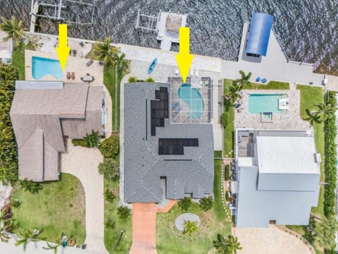 Combined Fun & Luxury at Epic Coastal Retreat - The Grand Riviera - Roelens House in Cape Coral