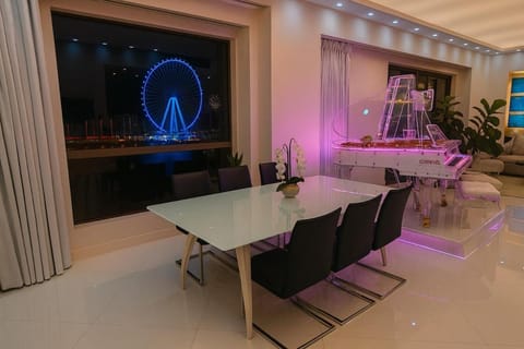 JBR Dubai VIP Lux Penthouse priv Pool cinema Limo tranfer-housekeeper Apartment in Dubai