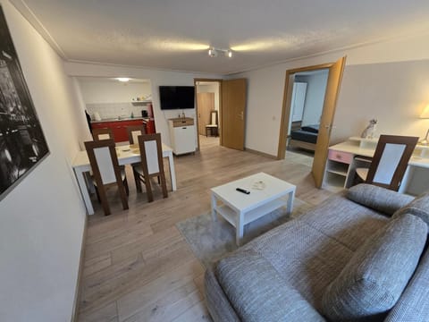 Communal lounge/ TV room, TV and multimedia