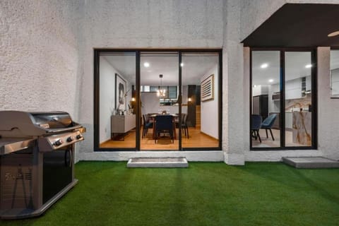 BBQ facilities, Kitchen or kitchenette