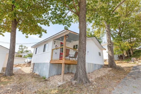 Historic Water's Edge Cottage 7 House in Rockaway Beach