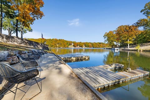 Heron House-ON Lake Avalon - near MTB House in Bella Vista