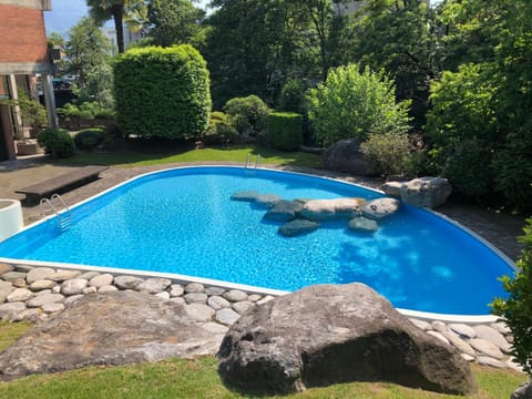Garden, Swimming pool