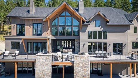 Great Northern Mountain Escape House in Whitefish