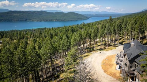 Great Northern Mountain Escape House in Whitefish