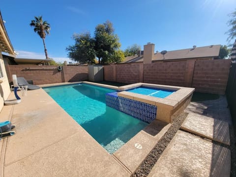 Hot Tub, Swimming pool