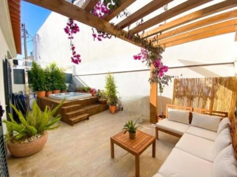 Garden, Balcony/Terrace, Seating area