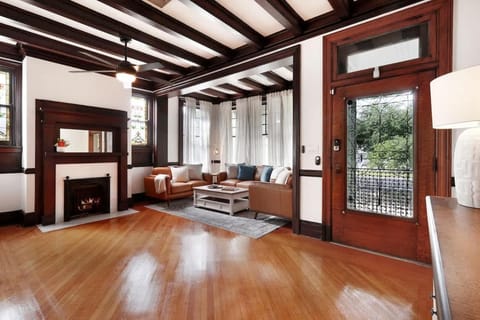 Spacious and Elegant Family Home in Mid-City House in New Orleans