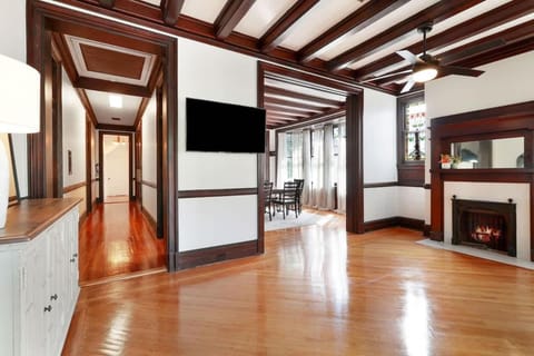 Spacious and Elegant Family Home in Mid-City House in New Orleans