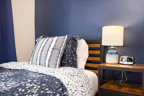 Bed, Bedroom, furniture