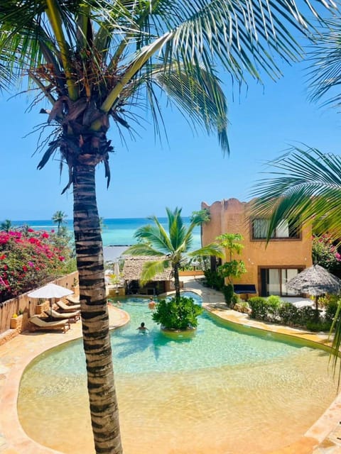 Property building, Sea view, Swimming pool