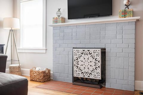 Living room, Decorative detail, fireplace