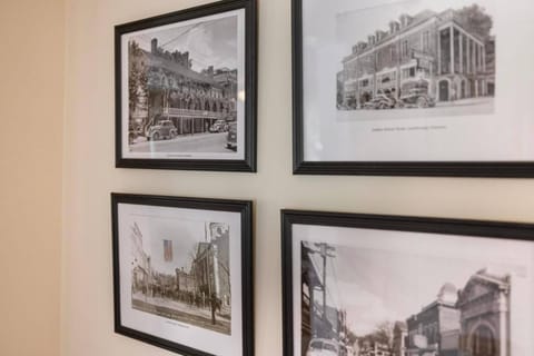 Photo of the whole room, Decorative detail, Bedroom