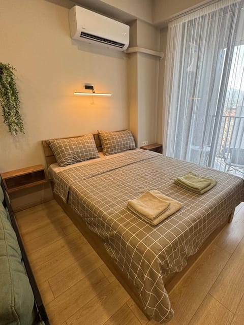 Bed, Living room, Bedroom, air conditioner