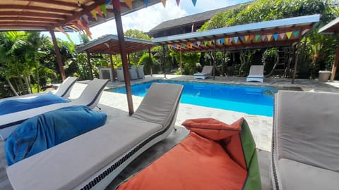 Swimming pool
