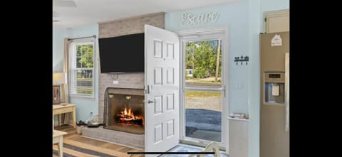 Living room, pet friendly