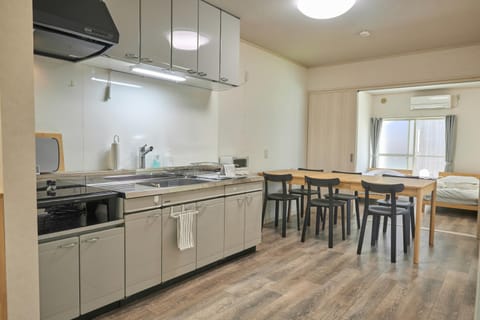 Photo of the whole room, Dining area, kitchen