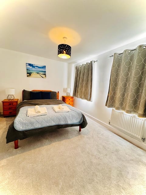 Cozy Stays Taunton House in Taunton