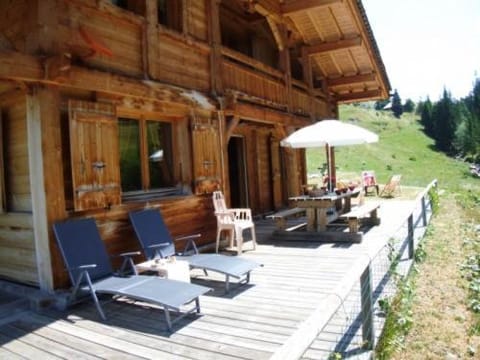 Chalet Euphonium Apartment in Manigod