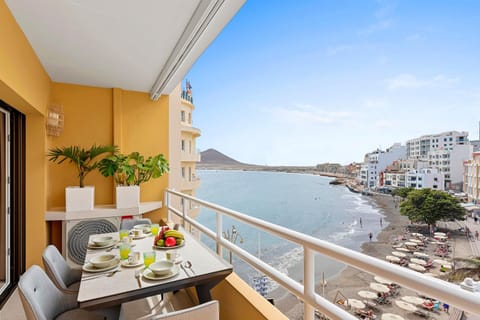 Natural landscape, Balcony/Terrace, Food and drinks, Sea view