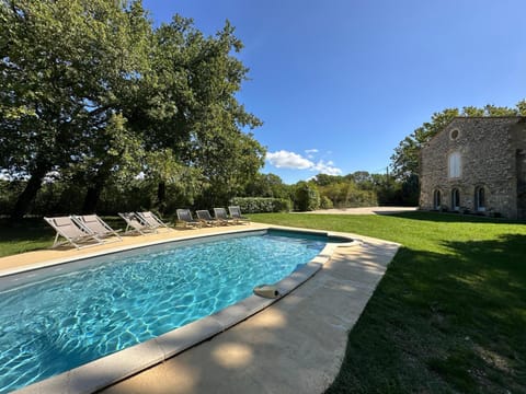 Spring, Day, Natural landscape, Garden, Garden view, Pool view, Swimming pool, sunbed