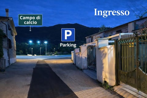 Street view, Parking