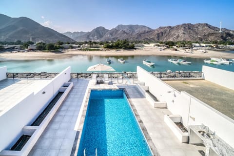 Nearby landmark, Mountain view, Pool view, Swimming pool