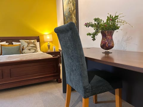 Bishopsfield Guesthouse Rondebosch Bed and Breakfast in Cape Town