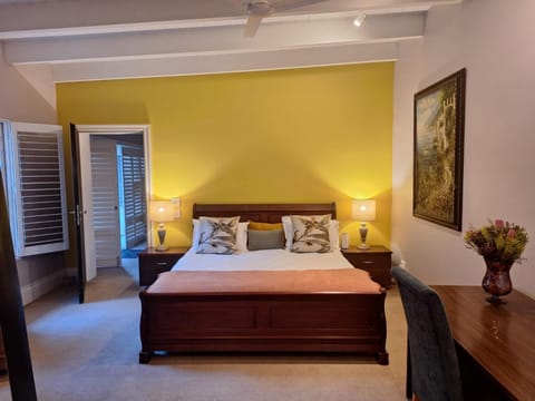 Bishopsfield Guesthouse Rondebosch Bed and Breakfast in Cape Town