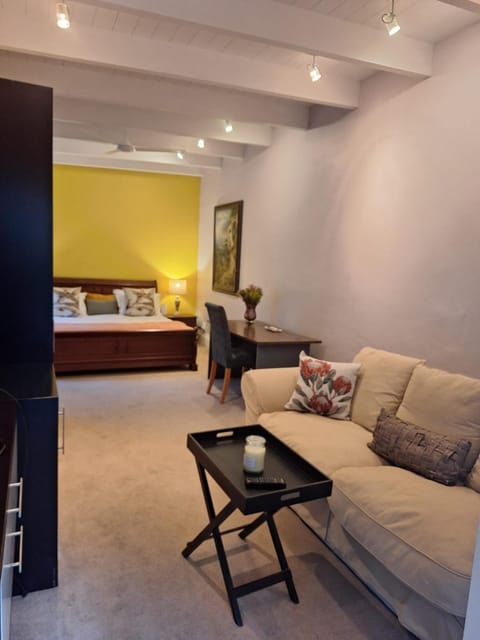 Bishopsfield Guesthouse Rondebosch Bed and Breakfast in Cape Town