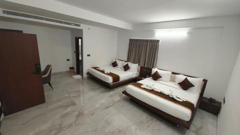 Bed, Living room, Photo of the whole room, Seating area, Bedroom, wardrobe