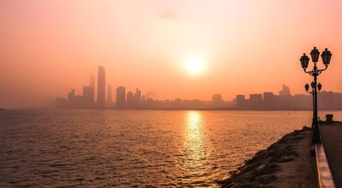 Boutique Master Room - Abu Dhabi Centre Hostel in Abu Dhabi