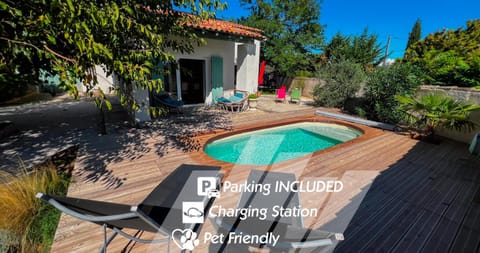 Property building, Natural landscape, Garden, Garden view, Pool view, Swimming pool, sunbed