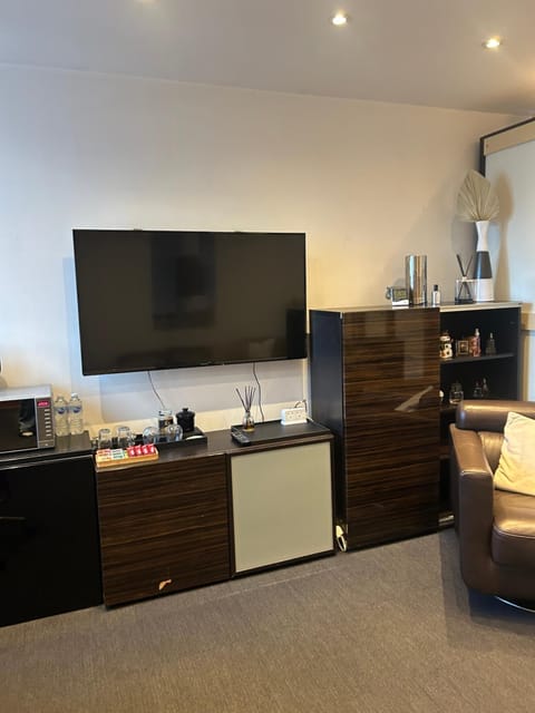 Studio flat in central Reading Apartment in Reading